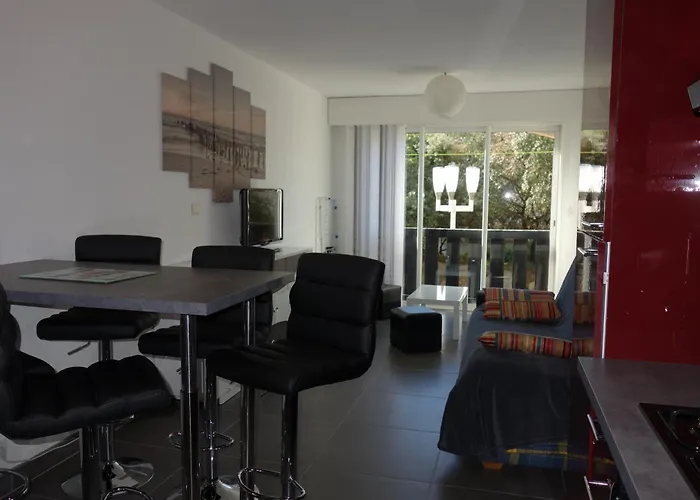 아파트 La Baleine Rose *